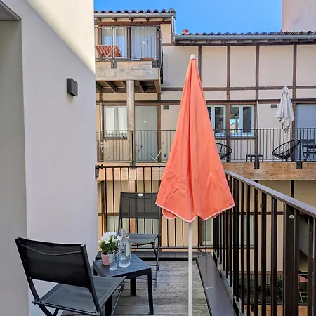 Toulouse, Bourse And Comfortable Family Apartment