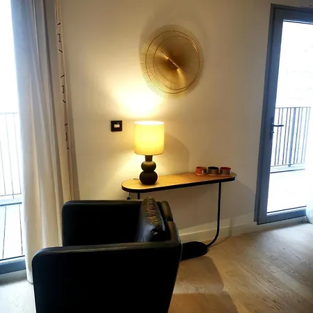 Toulouse, Bourse And Comfortable Family * Тулуза